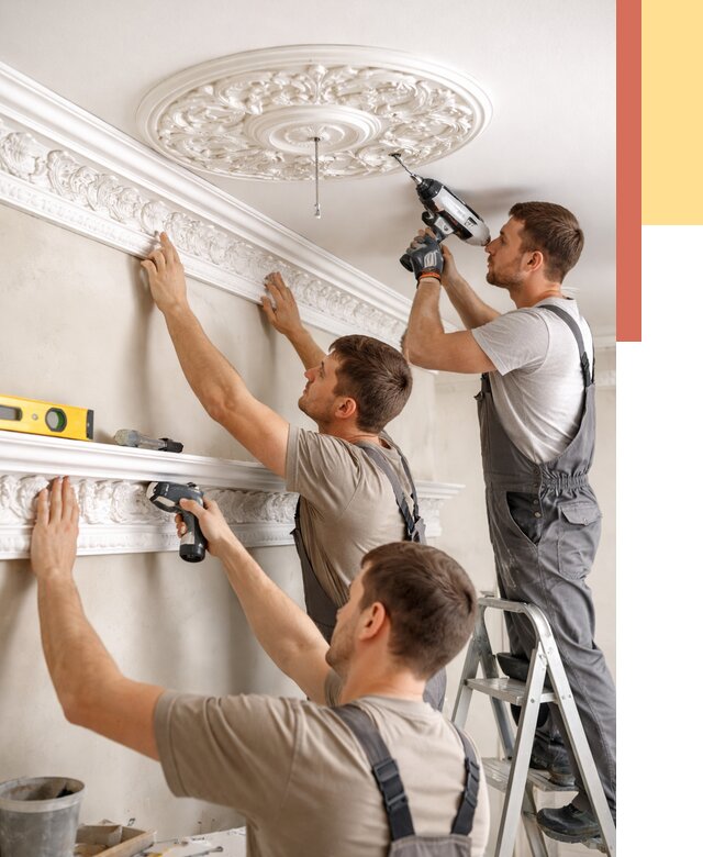 Монтаж лепнины на потолок в Хабаровске от 3292 руб. быстро и недорого | ОТДЕЛОЧНИК-Хбр